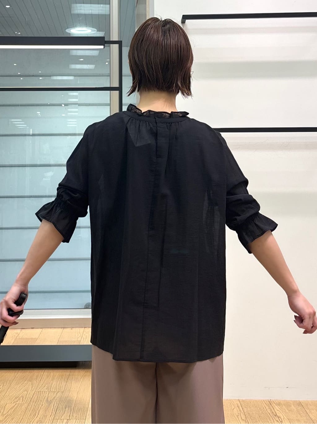 asamiさんの「INDIVI｜【洗える/コットン】ピンタックシアーブラウス」を使ったコーディネート