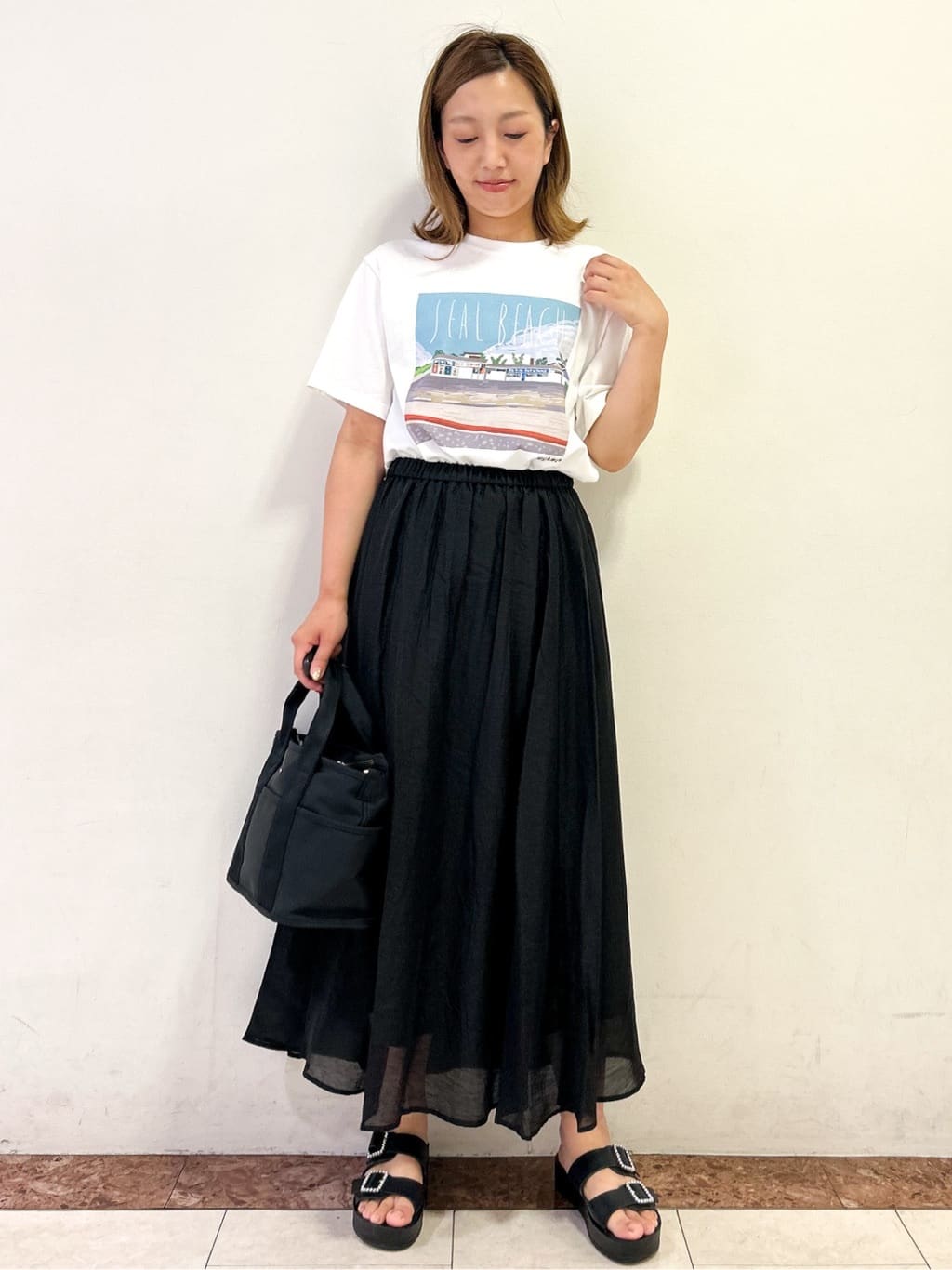 madokaさんの「OPAQUE.CLIP｜風景イラストプリントTシャツ」を使ったコーディネート