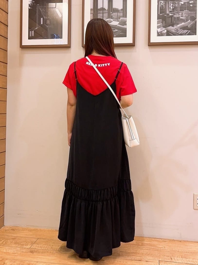 ゆっきーさんの「SHOO･LA･RUE｜【HELLO KITTYコラボ】【SHOO ICE／汗染み軽減／UVカット】コンパクトTシャツ」を使ったコーディネート