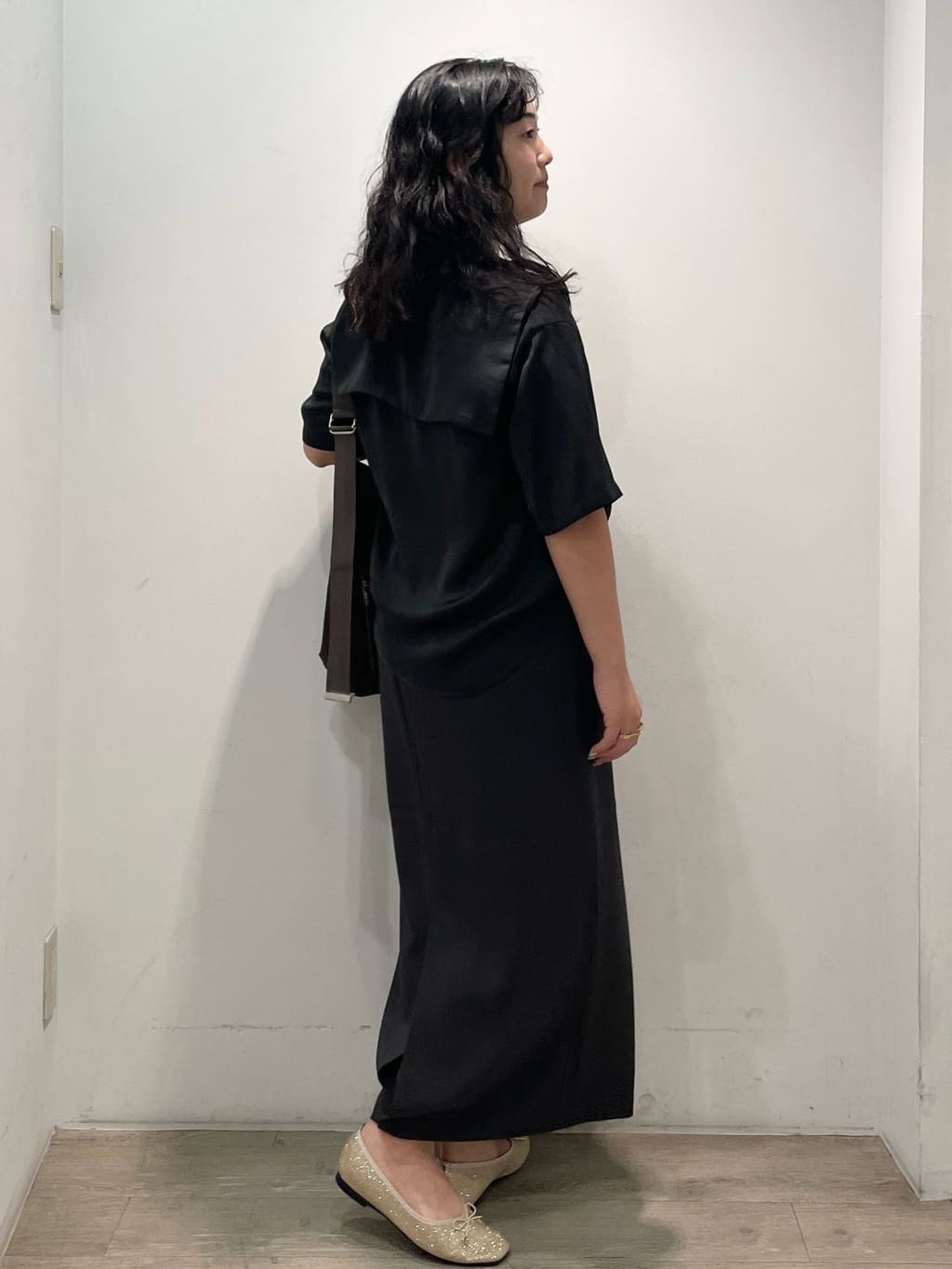 sumicaさんの「OPAQUE.CLIP｜ヴィンテージサテンセーラーカラーブラウス【洗濯機洗い可】」を使ったコーディネート
