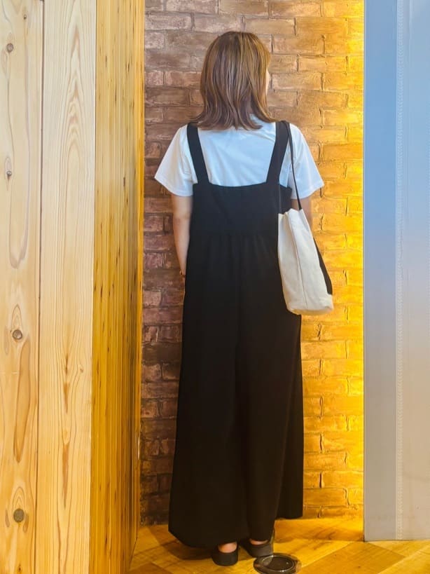 mieさんの「SHOO･LA･RUE｜【S-LL/ひんやり/UV】選べる6柄でそれぞれ欲しくなる プリントTシャツ」を使ったコーディネート