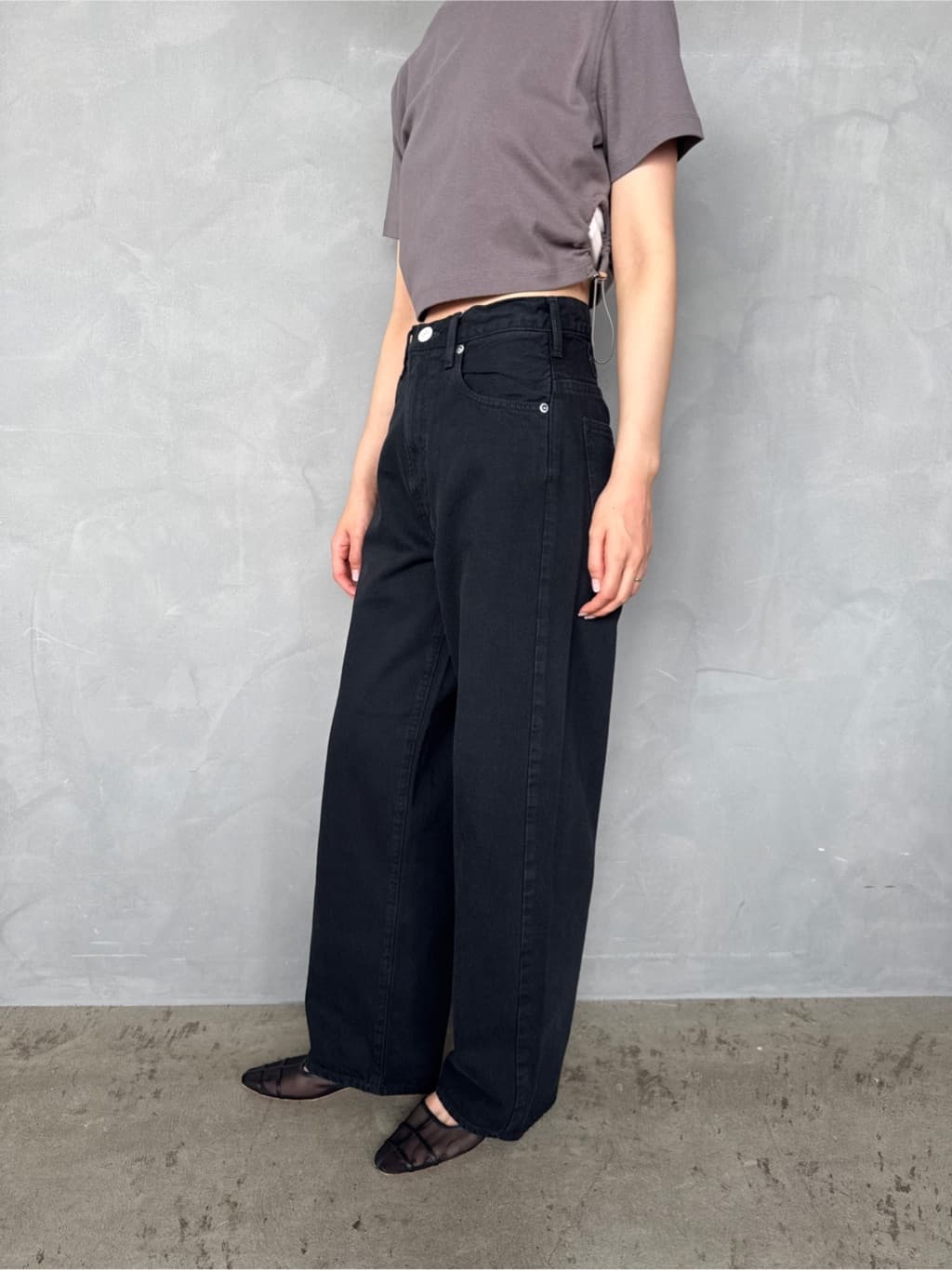 uchi__yamaさんの「CODE A｜drawstring crop tee」を使ったコーディネート