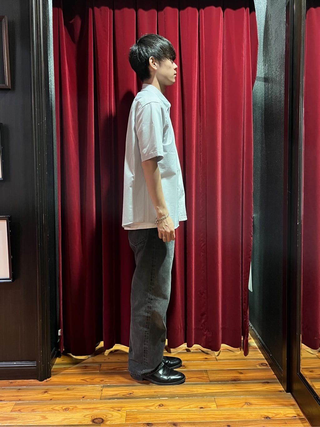 うっちーさんの「TAKEO KIKUCHI｜【COOL CITY WEAR】ストライプジャージ ボタンダウンシャツ /接触冷感」を使ったコーディネート
