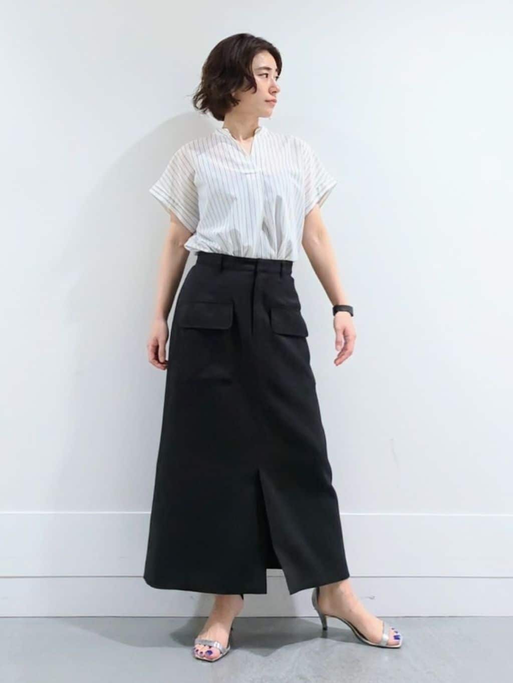 ミズタさんの「UNTITLED｜【洗える/スキッパー】フレンチスリーブシアーブラウス」を使ったコーディネート