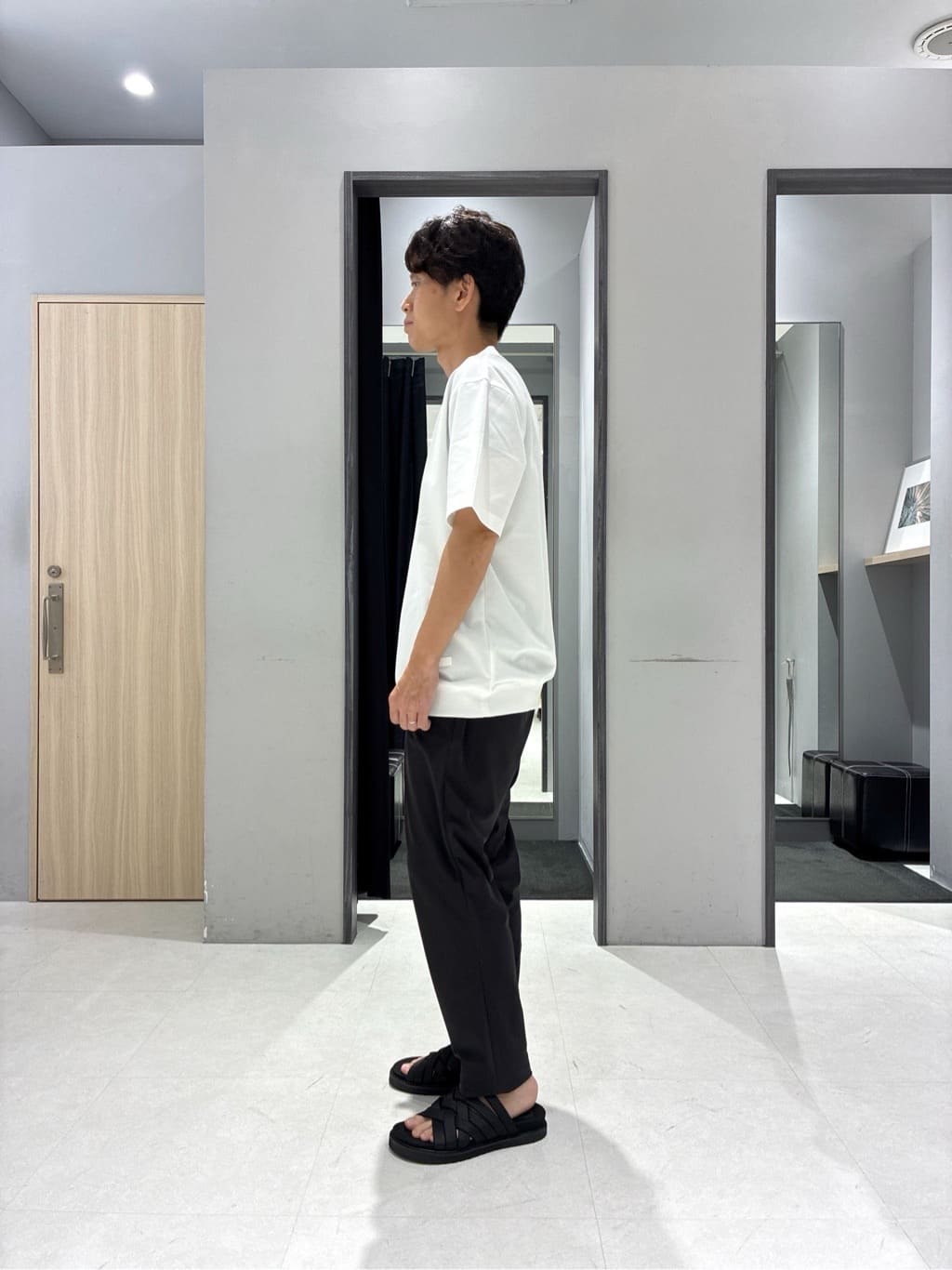 わいずみさんの「TAKEO KIKUCHI｜【COOL CITY WEAR】エアートール オープンカラーシャツ /接触冷感・通気性」を使ったコーディネート