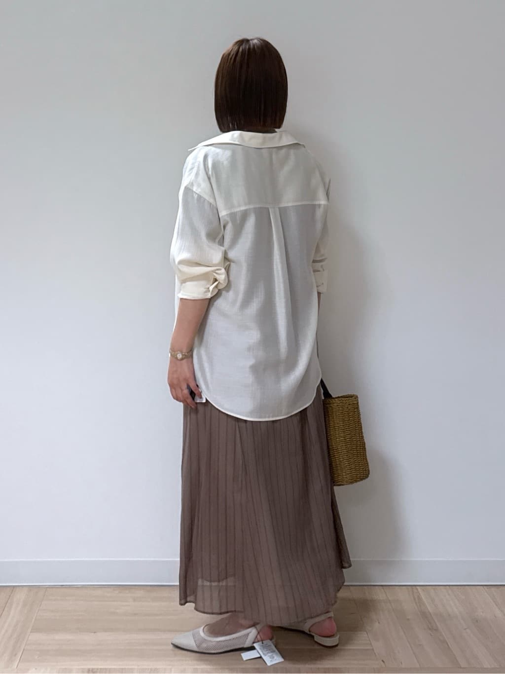 amiさんの「Reflect｜◆【マシンウォッシュ可】3WAYシアーシャツブラウス」を使ったコーディネート