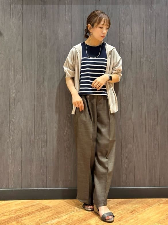 meiさんの「SHOO･LA･RUE｜冷房対策にも 上品なシアー感のニットパーカ」を使ったコーディネート