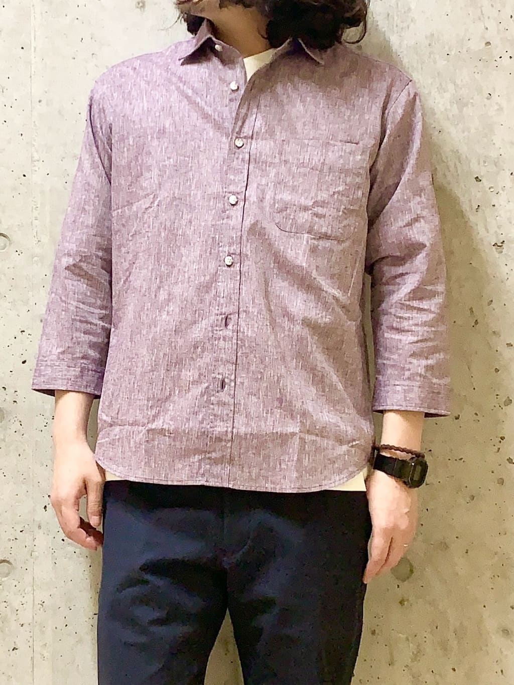 木村剛さんの「TAKEO KIKUCHI｜【全7サイズ&times;8色展開！】トップマルチヘリンボン パンツ」を使ったコーディネート