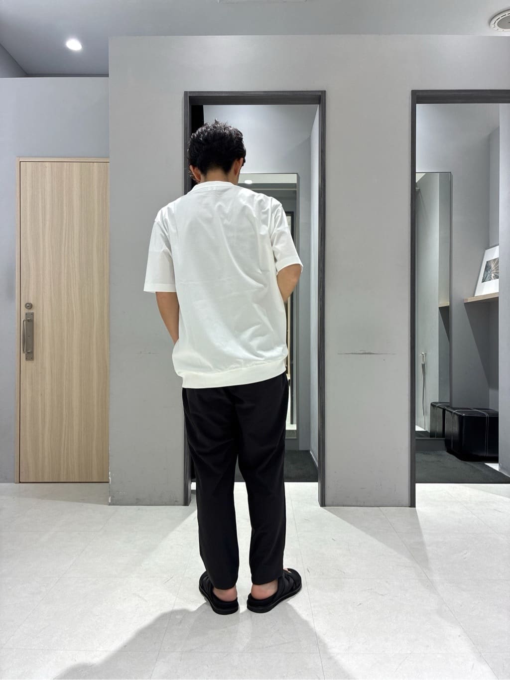 わいずみさんの「TAKEO KIKUCHI｜【COOL CITY WEAR】エアートール オープンカラーシャツ /接触冷感・通気性」を使ったコーディネート