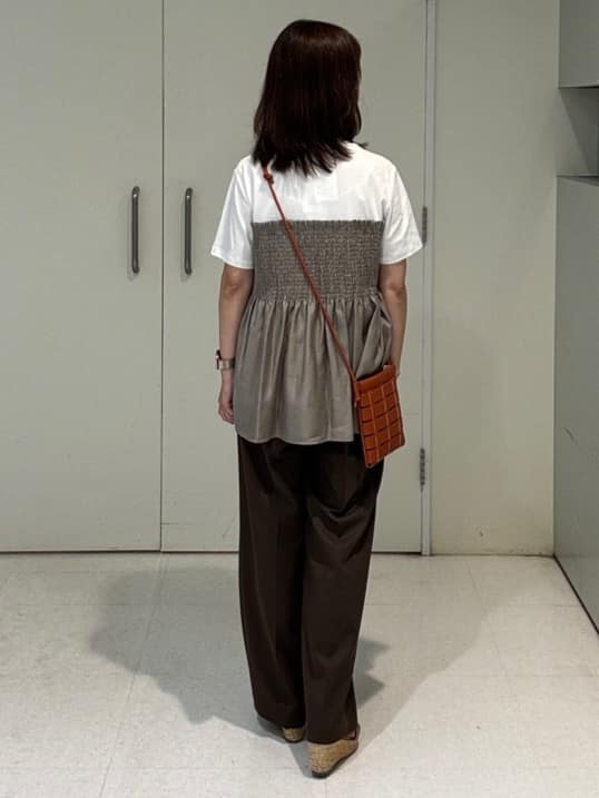 makiさんの「UNTITLED｜【コットン100/洗える/Tシャツ】シャーリングドッキングペプラム」を使ったコーディネート