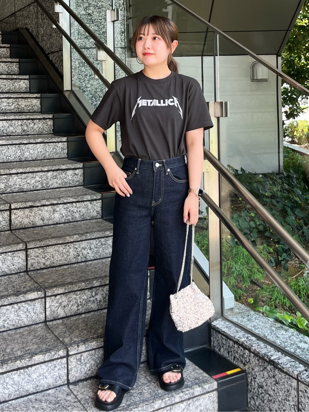 HANNAさんの「OPAQUE.CLIP｜ロックTシャツ別注アソート【GREEN DAY／METALLICA／THE BEATLES】」を使ったコーディネート