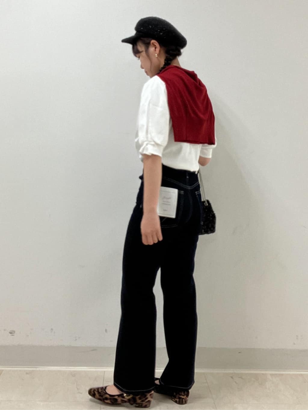 MAYUKIさんの「index｜《美人百花掲載》ビジュークルーネックカーディガン【洗濯機洗い可／UVケア／接触冷感／抗ピル】」を使ったコーディネート