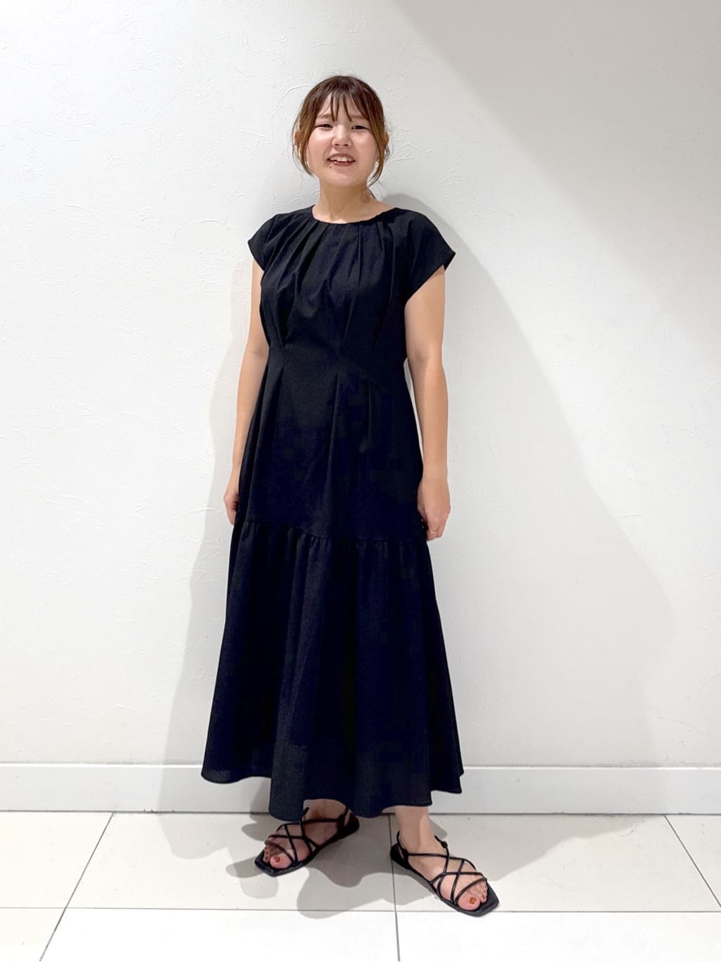 YUUKIさんの「INDIVI｜【1枚でコーデ完成！】タックワンピース」を使ったコーディネート