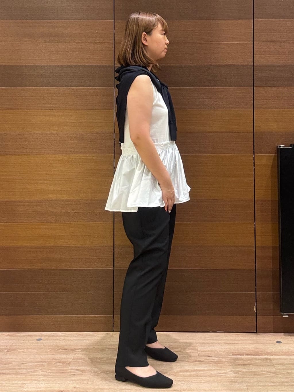 yumeさんの「OPAQUE.CLIP｜ノースリペプラムドッキングトップス【洗濯機洗い可／接触冷感】」を使ったコーディネート