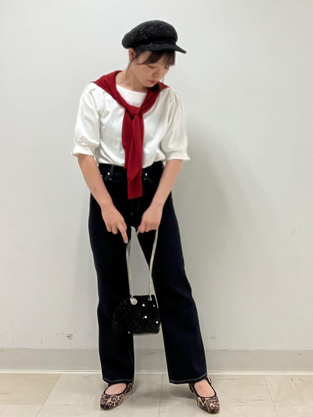 MAYUKIさんの「index｜《美人百花掲載》ビジュークルーネックカーディガン【洗濯機洗い可／UVケア／接触冷感／抗ピル】」を使ったコーディネート