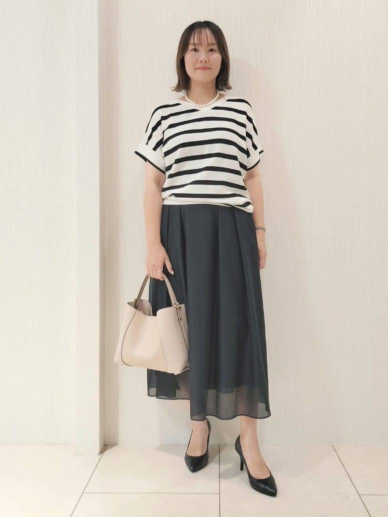 naokoさんの「UNTITLED｜【接触冷感/UVカット/ウエストゴム】センタープレスツイルパンツ」を使ったコーディネート
