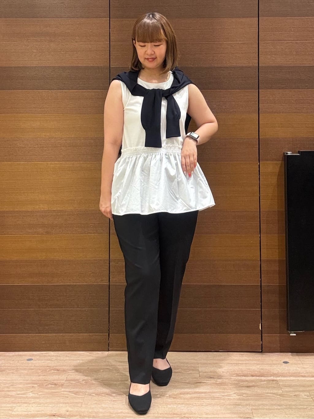 yumeさんの「OPAQUE.CLIP｜ノースリペプラムドッキングトップス【洗濯機洗い可／接触冷感】」を使ったコーディネート