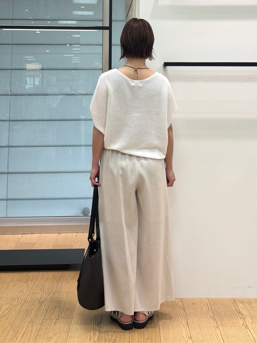 asamiさんの「INDIVI｜【洗える／清涼感】コクーンシルエットニット」を使ったコーディネート