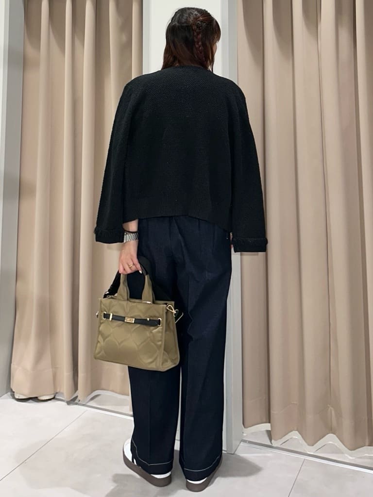 cottonさんの「THE SHOP TK｜合皮パイピングフレンチTシャツ【洗える】」を使ったコーディネート