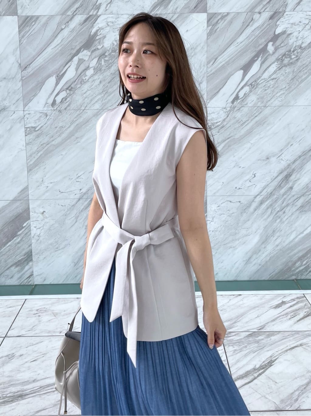 Saekoさんの「COUP DE CHANCE｜【手洗い可／日本製】カラーレスジレ」を使ったコーディネート
