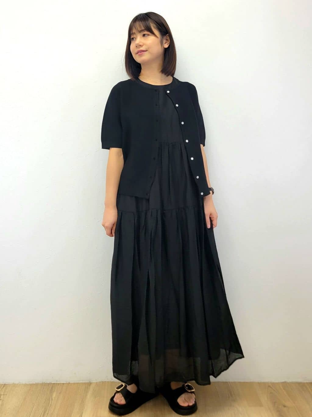 LISAさんの「OPAQUE.CLIP｜ガーダーニットカーディガン【UVケア／洗濯機洗い可】」を使ったコーディネート