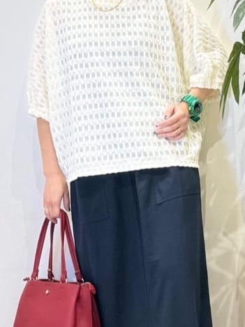 misakiさんの「SHOO･LA･RUE｜【S-LL】涼やかで好印象 シアーチェック ドルマントップス」を使ったコーディネート