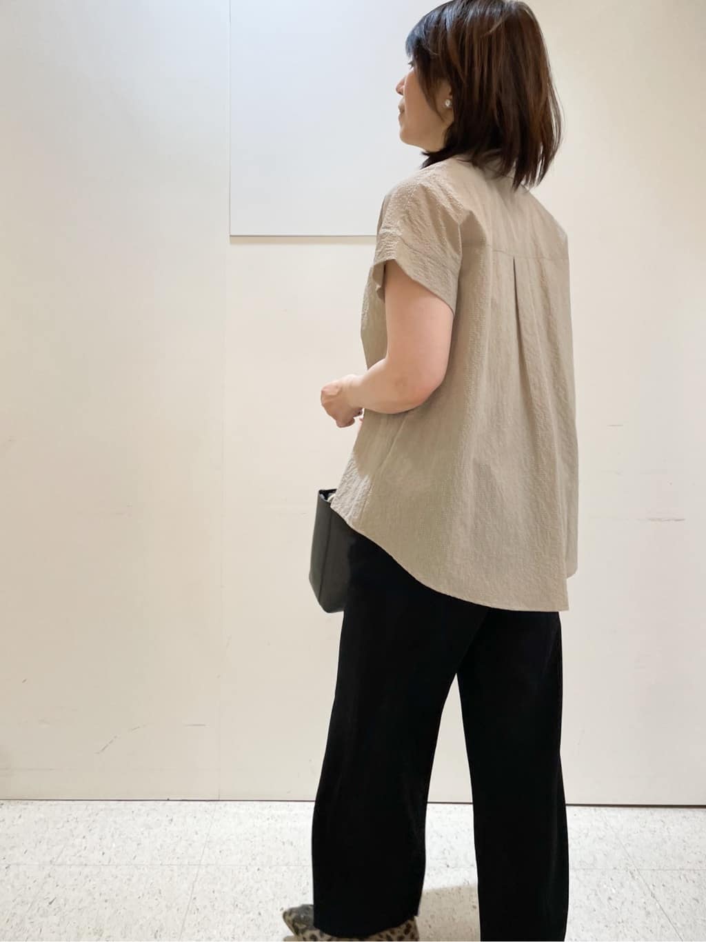 めいさんの「Reflect｜【二の腕さりげなくカバー】シャツ衿オフボディブラウス」を使ったコーディネート