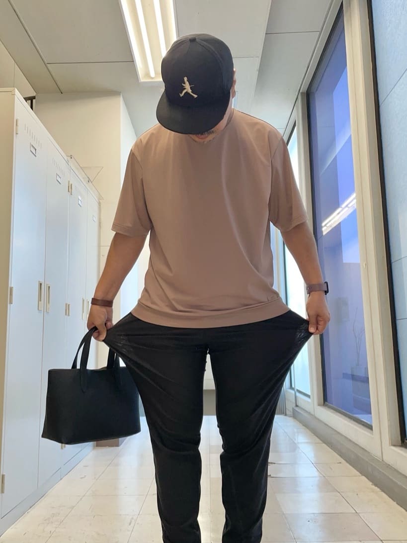 MAKOTO AIさんの「TAKEO KIKUCHI｜【COOL CITY WEAR】エアートール パンツ /接触冷感・通気性」を使ったコーディネート