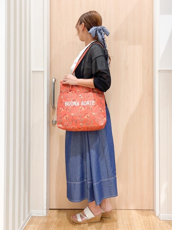 natsumiさんの「SHOO･LA･RUE｜キラッと光るラメとスパンコールが印象的 メッシュカーディガン」を使ったコーディネート