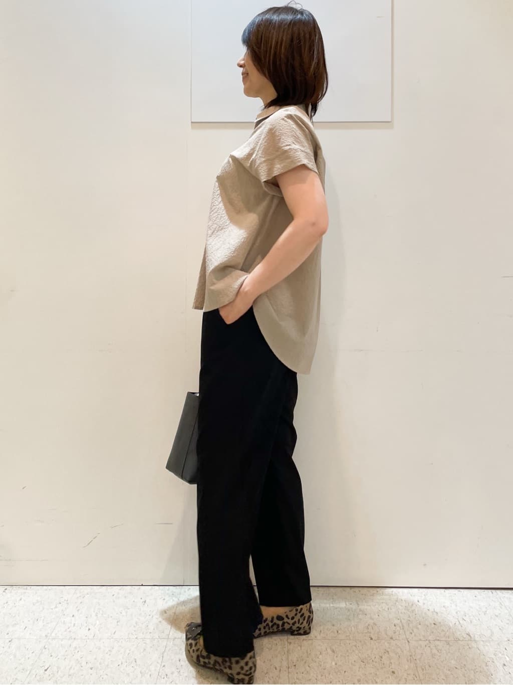 めいさんの「Reflect｜【二の腕さりげなくカバー】シャツ衿オフボディブラウス」を使ったコーディネート
