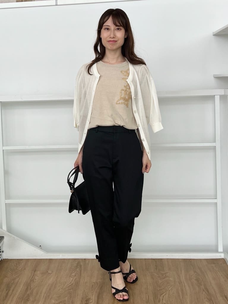 はばさんの「Couture brooch｜オーガンフリルフラワーニット」を使ったコーディネート