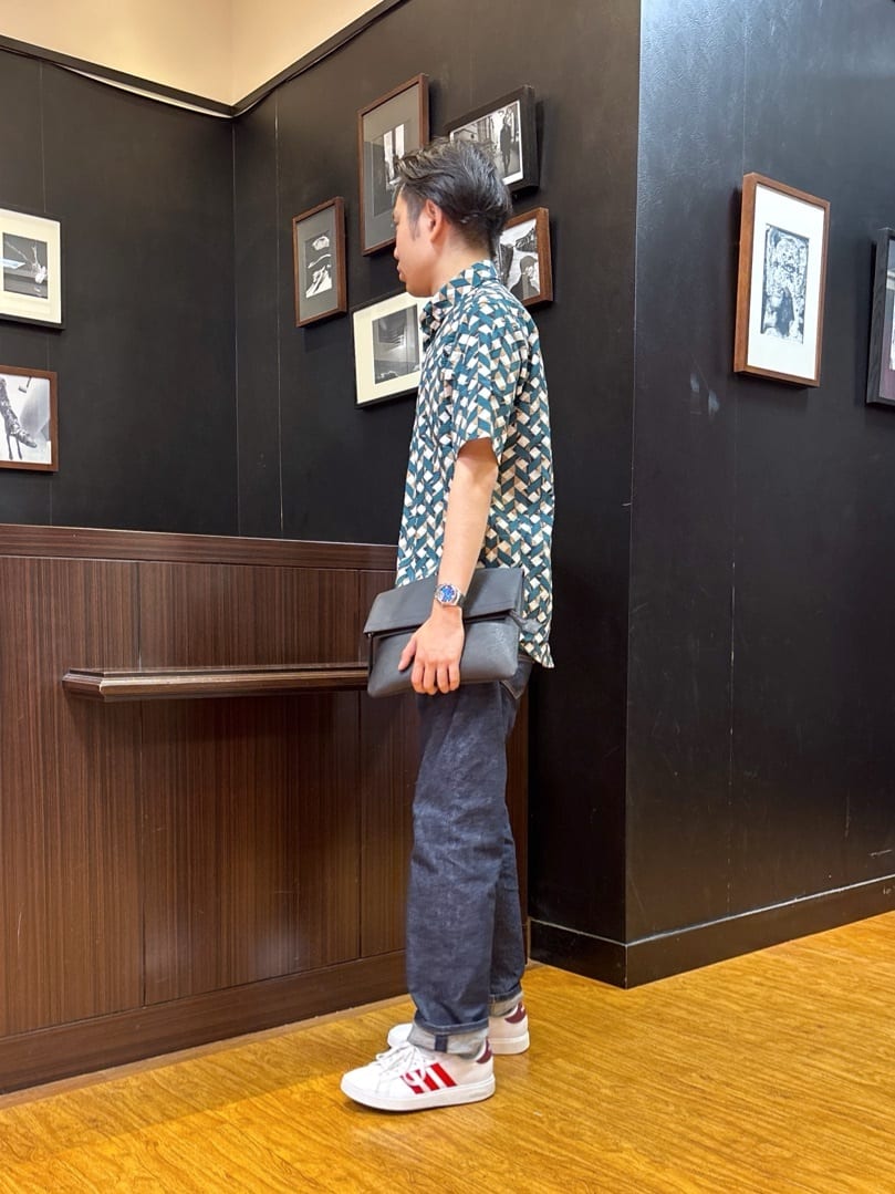 KEIさんの「TAKEO KIKUCHI｜【COOL CITY WEAR】籠目アート柄 サッカーシャツ /通気性」を使ったコーディネート