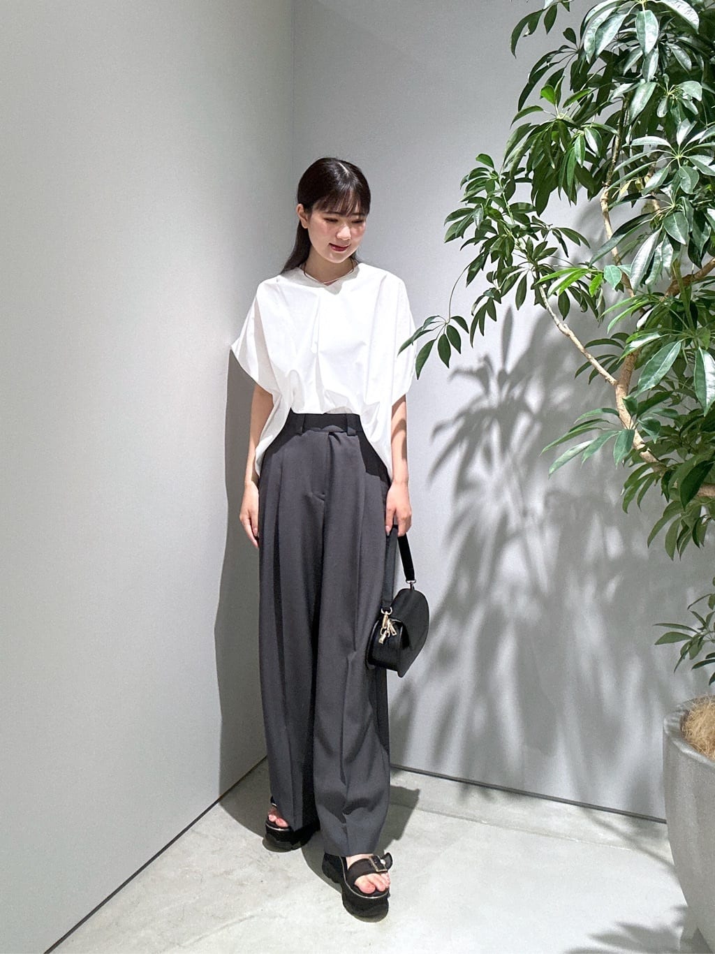 Renoさんの「INDIVI｜スリーブレスタックブラウス」を使ったコーディネート