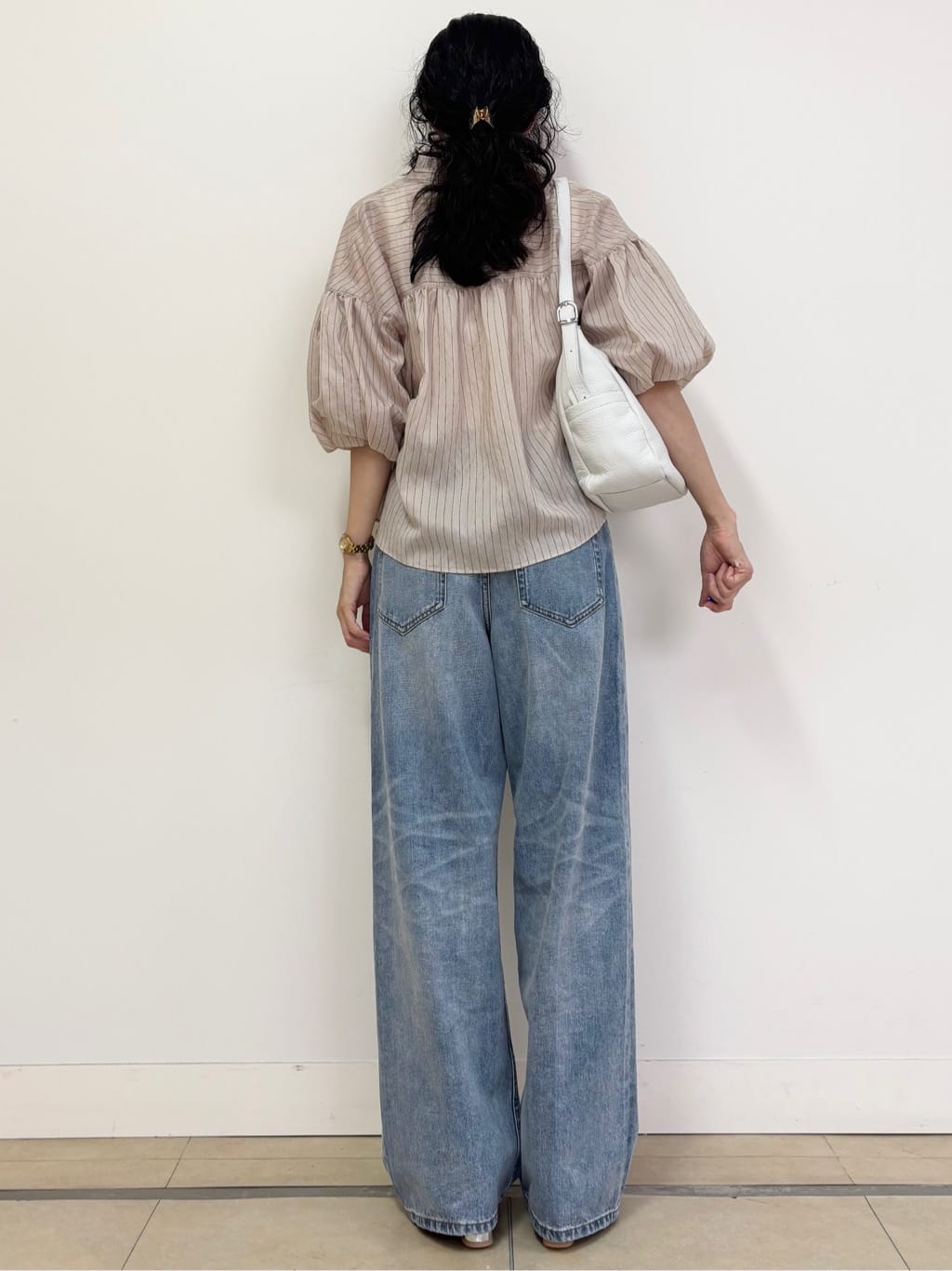 YOKOTAさんの「DRESSTERIOR｜ヴィンテージ加工ワイドデニムパンツ」を使ったコーディネート