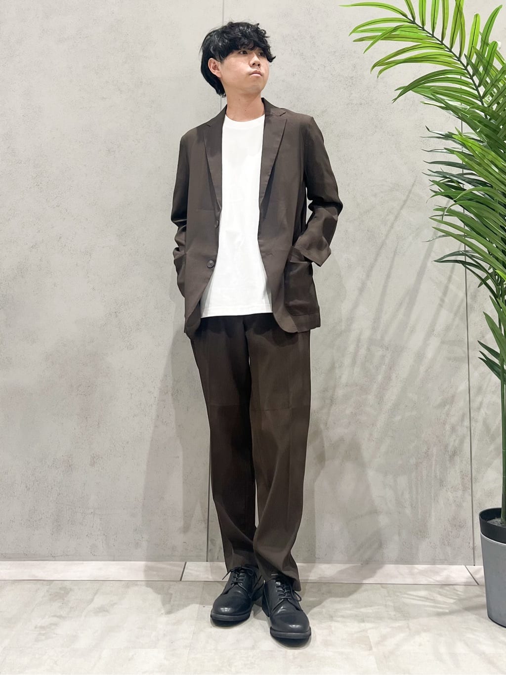 SHI-MAさんの「THE SHOP TK｜【Begin/ビギン10月号掲載】楊柳スマートジャケット　軽量/洗濯機OK/セットアップ可」を使ったコーディネート