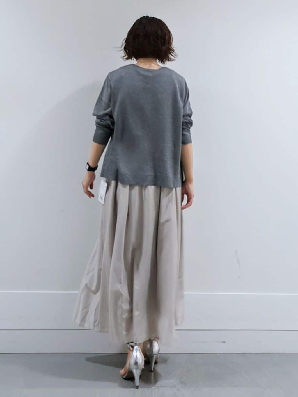 ミズタさんの「UNTITLED｜【アンサンブル可/洗える】シアーノースリーブ プルオーバー」を使ったコーディネート
