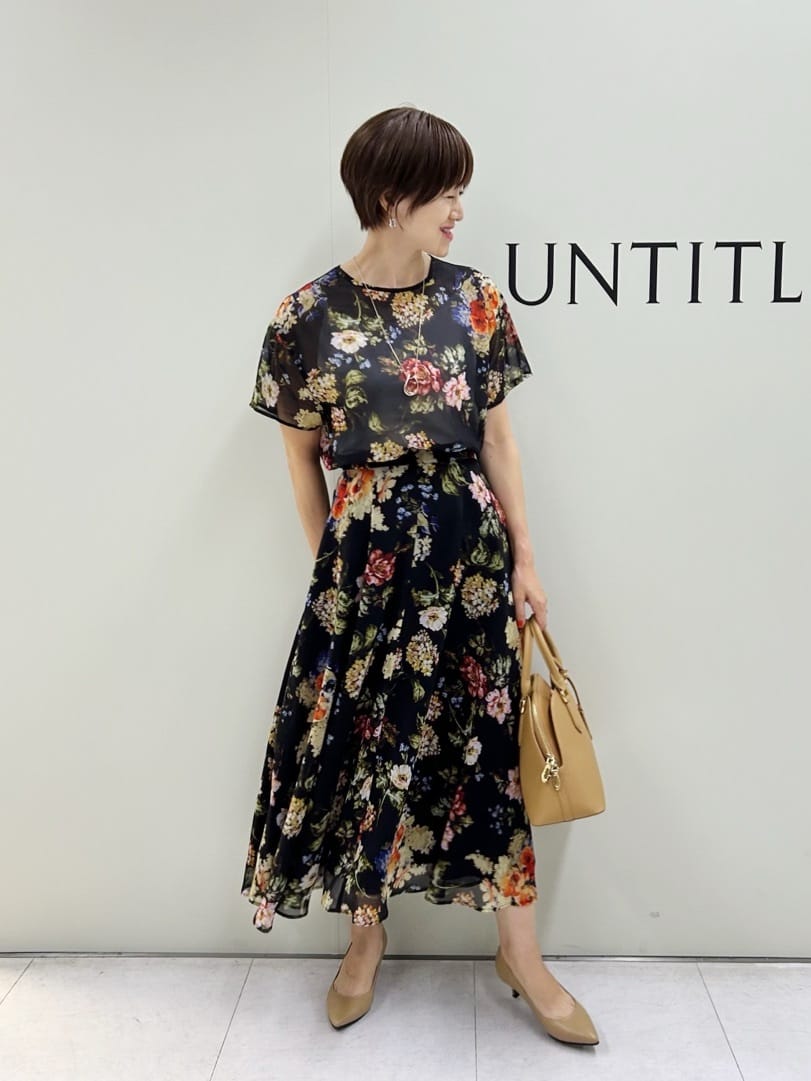 Mikiさんの「UNTITLED｜【セットアップ可/花柄エレガント】アンティークフラワー柄ブラウス」を使ったコーディネート
