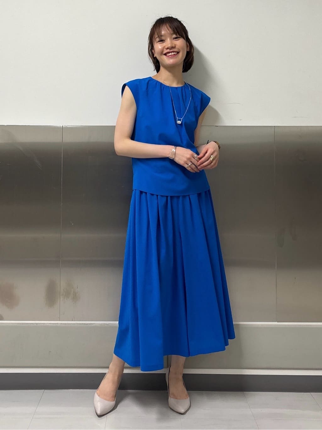 kanaeさんの「INDIVI｜【軽く羽織れる】ボレロカーディガン」を使ったコーディネート