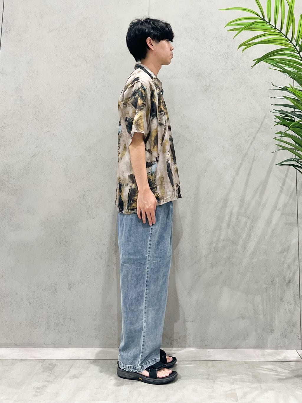 SHI-MAさんの「THE SHOP TK｜アートプリントメッシュ半袖シャツ　【洗濯機OK】」を使ったコーディネート