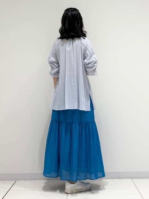 kayoさんの「INDIVI｜【洗える／シャーリング素材】ボリューム袖エアリーブラウス」を使ったコーディネート