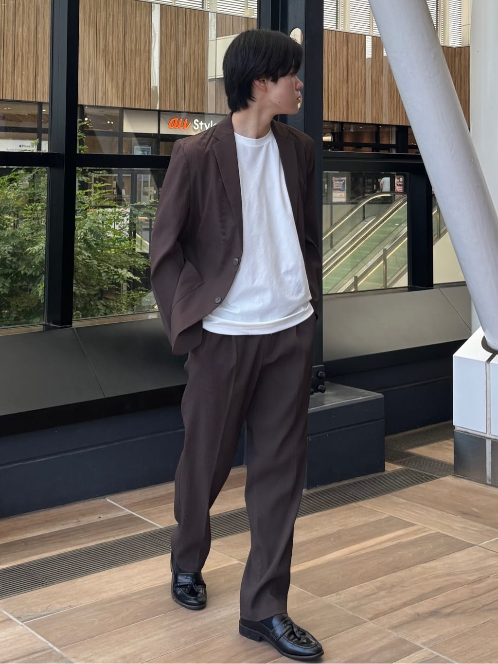 うらしーさんの「THE SHOP TK｜【Begin/ビギン10月号掲載】楊柳スマートジャケット　軽量/洗濯機OK/セットアップ可」を使ったコーディネート