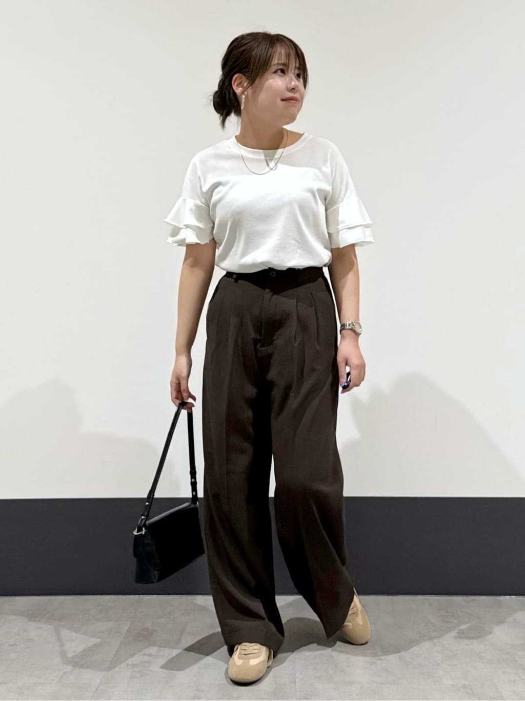 macchaさんの「THE SHOP TK｜【汗染み防止】袖フリルTシャツ【UVカット/洗濯機OK】」を使ったコーディネート