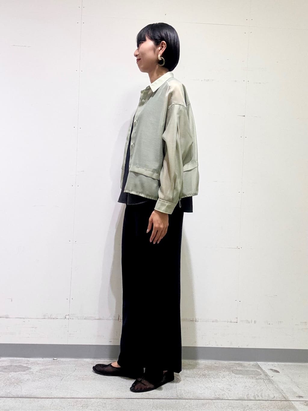 naoさんの「INDIVI｜【着る日傘／遮熱／UVケア】ワイドパンツ」を使ったコーディネート