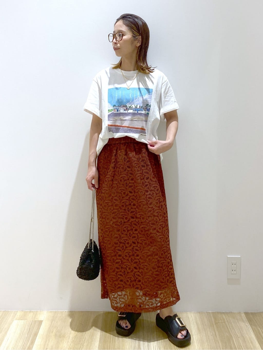 えりさんの「OPAQUE.CLIP｜風景イラストプリントTシャツ」を使ったコーディネート