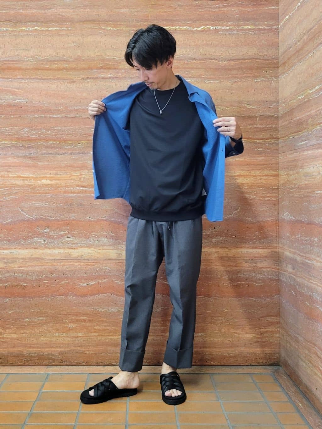 piroyaさんの「TAKEO KIKUCHI｜【抗菌防臭／5サイズ展開】ハイゲージポンチ Tシャツ」を使ったコーディネート