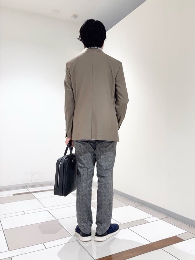 及川さんの「TAKEO KIKUCHI｜【360&deg;ストレッチ／セットアップ対応】None Of Stress ジャケット」を使ったコーディネート