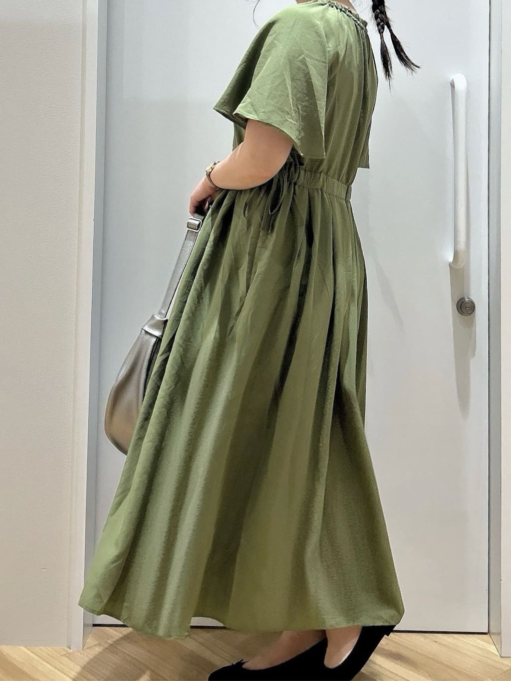 みいさんの「grove｜最終お値下げ！！【人間工学】つつまれフィットバレエシューズ （抗菌防臭加工裏地使用）」を使ったコーディネート