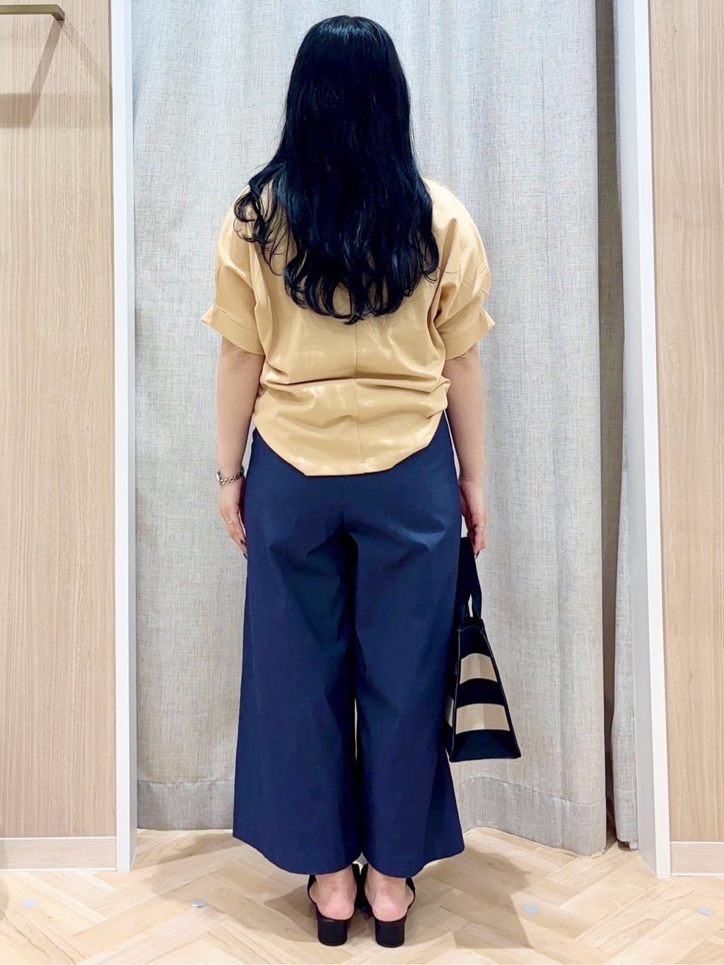 minamiさんの「grove｜サマーハイパーストレッチワイドパンツ」を使ったコーディネート