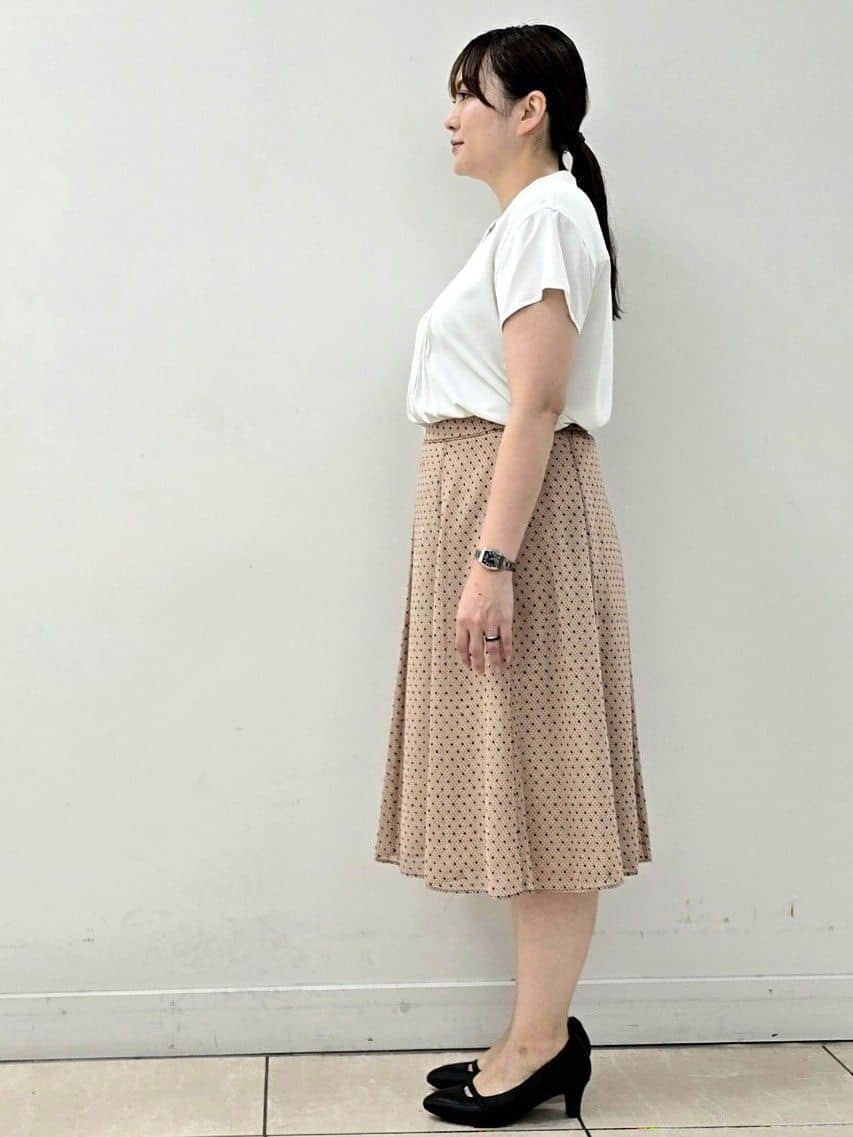 fkeさんの「Reflect｜【インナーに◎／すっきり見え！長め丈】タックデティールブラウス」を使ったコーディネート