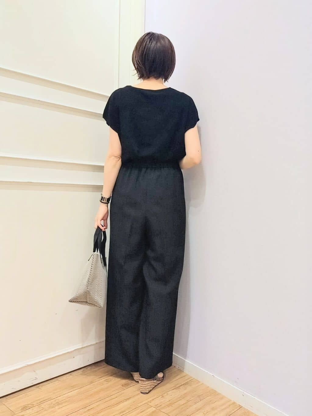 miomioさんの「SHOO･LA･RUE｜【洗える/S-LL/ひんやり】さらりと好印象　総針フレンチスリーブニット」を使ったコーディネート